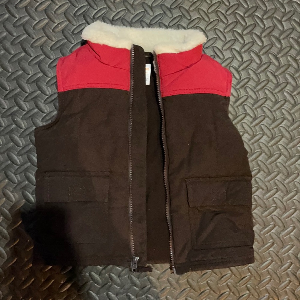 **Boys 3-4 Gymboree vest. Worn once